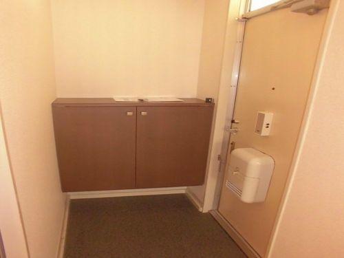 神戸市西区北別府アパート 玄関