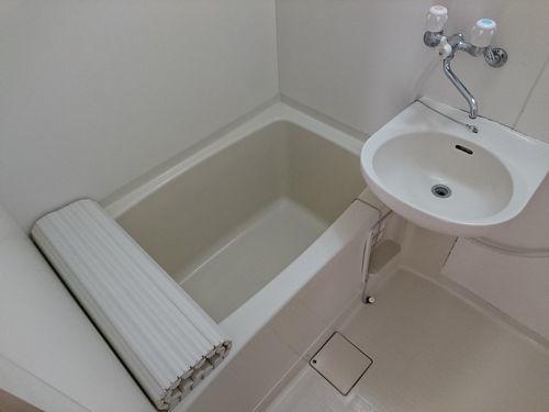 明石市北王子町アパート バス／シャワー