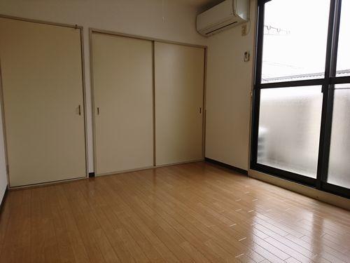 明石市北王子町アパート リビング