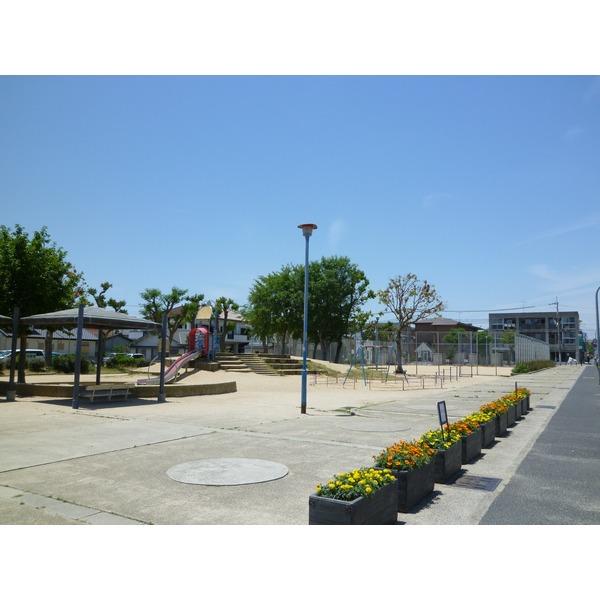 王塚公園：218m