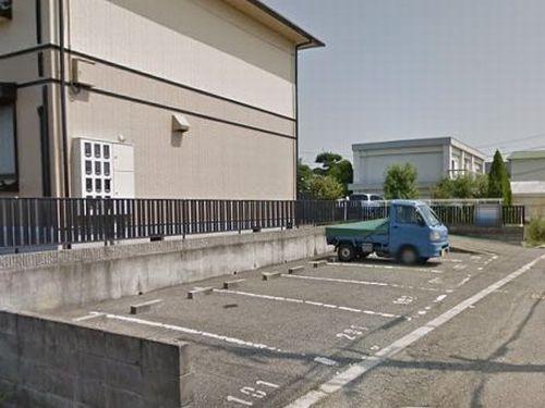 神戸市西区玉津町出合アパート 駐車場