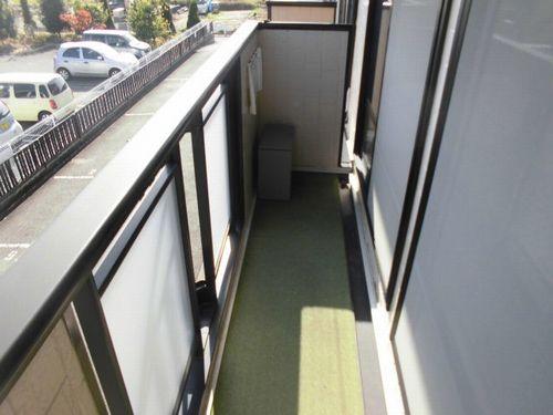 神戸市西区玉津町出合アパート バルコニー