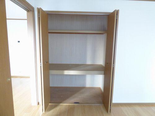 神戸市西区小山アパート 収納
