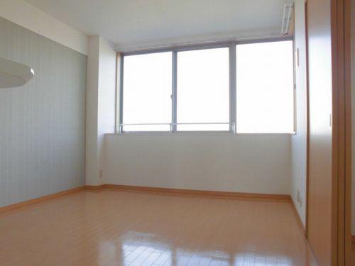 神戸市西区玉津町出合マンション リビング