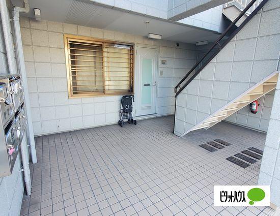 明石市太寺アパート エントランス