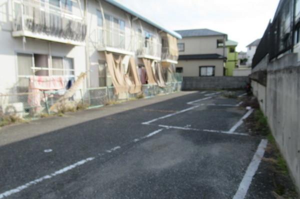 明石市太寺アパート 駐車場
