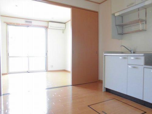 神戸市西区玉津町二ツ屋アパート リビング