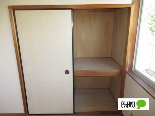 神戸市西区丸塚テラスハウス 収納