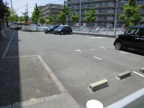 ブエナビスタ 駐車場