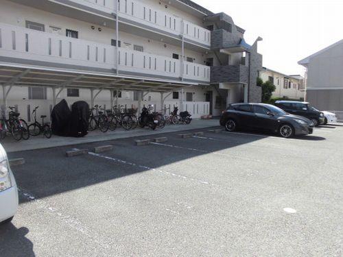 神戸市西区池上マンション 駐車場