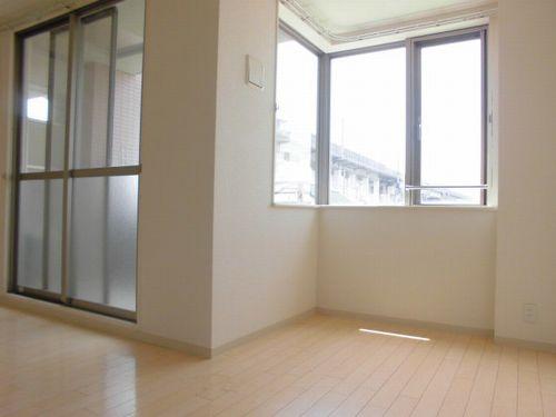 明石市大久保町谷八木マンション リビング