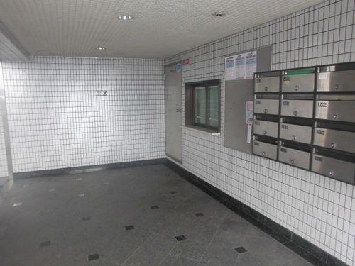 明石市魚住町清水マンション エントランス