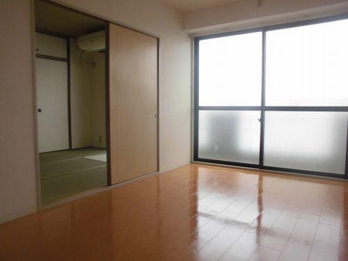 明石市魚住町清水マンション リビング