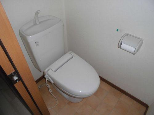 神戸市西区玉津町出合アパート トイレ