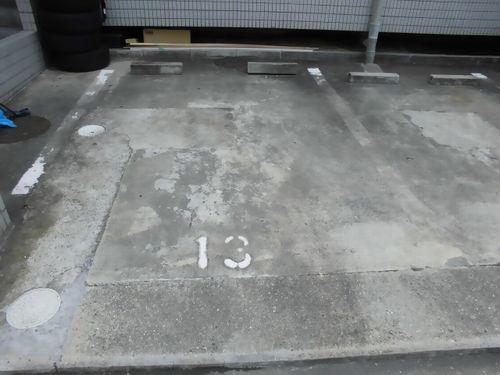 明石市小久保マンション 駐車場