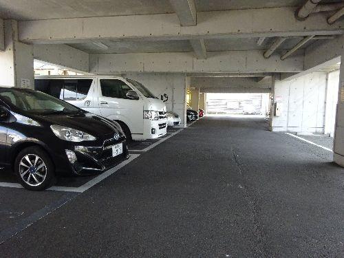 明石市大道町マンション 駐車場