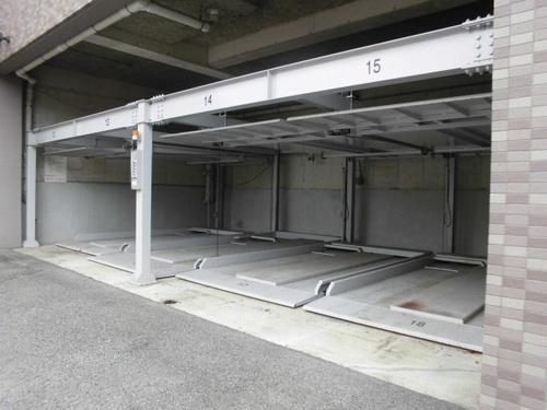 神戸市西区竜が岡マンション 駐車場