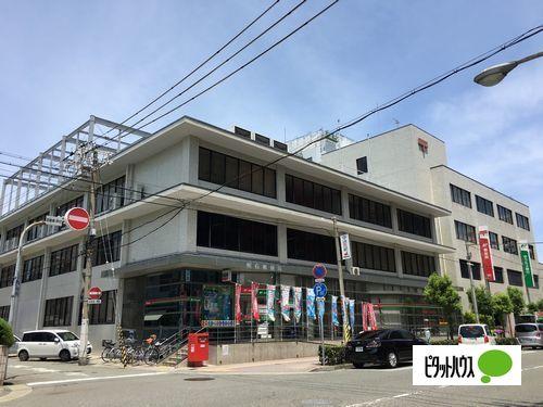 明石郵便局：221m