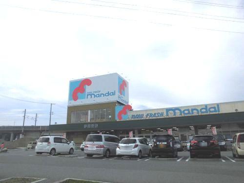 万代伊川谷店：441m