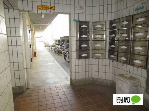 明石市西明石西町マンション エントランス