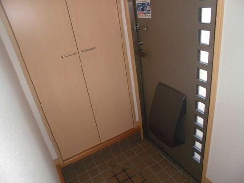 明石市朝霧南町テラスハウス 玄関