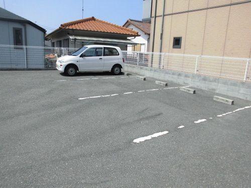 明石市朝霧南町テラスハウス 駐車場