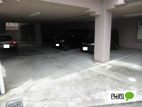明石市東藤江マンション 駐車場