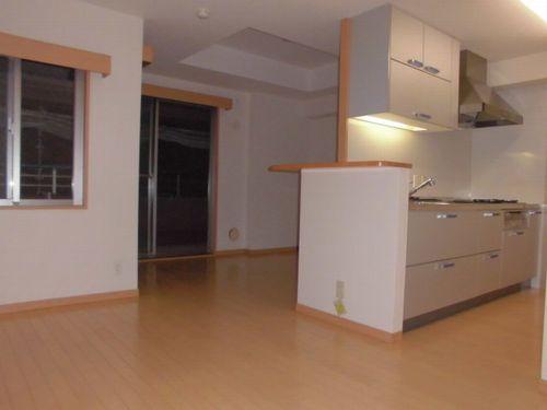 神戸市西区前開南町マンション リビング