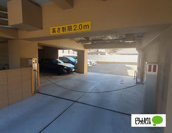 明石市鷹匠町マンション 駐車場