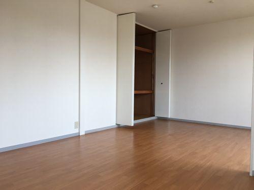 神戸市西区王塚台アパート リビング