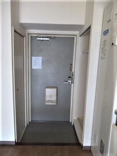 明石市西明石南町マンション 玄関