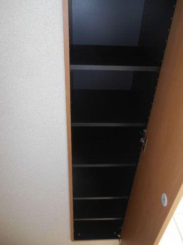 グローリー１番館 玄関