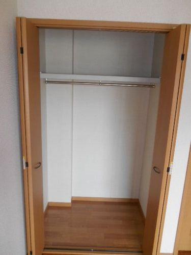 グローリー１番館 収納