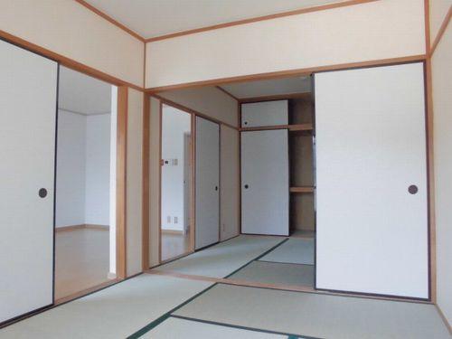 神戸市西区南別府マンション リビング