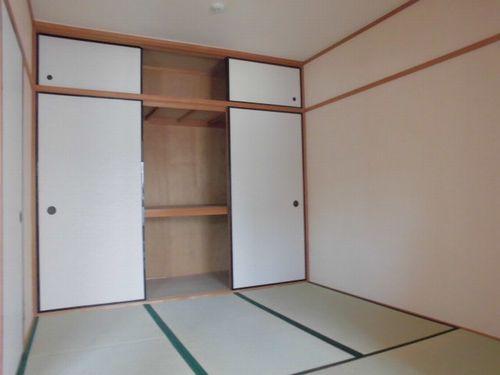 神戸市西区南別府マンション リビング