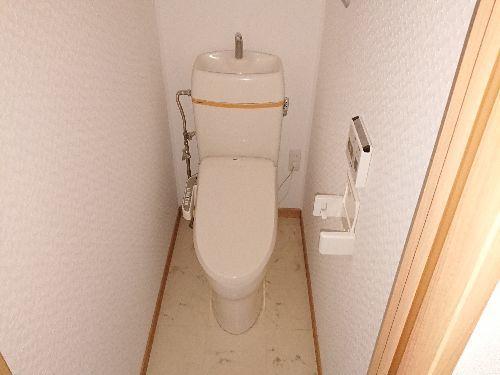 明石市大蔵谷奥アパート トイレ