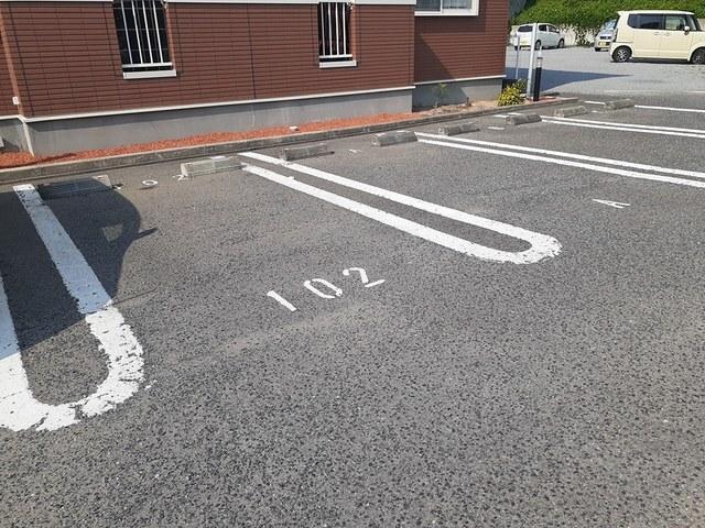 サンハイツⅢ（102） 駐車場