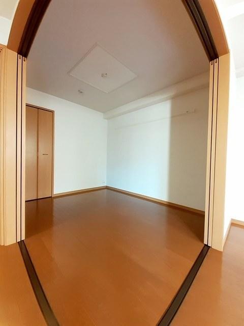 グランド・サン・フローラＭ（106） 室内