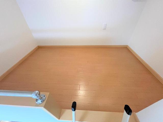 Ｅｍｅｒａｕｄｅ 部屋画像