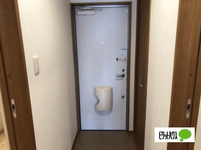 明石市魚住町西岡アパート 玄関