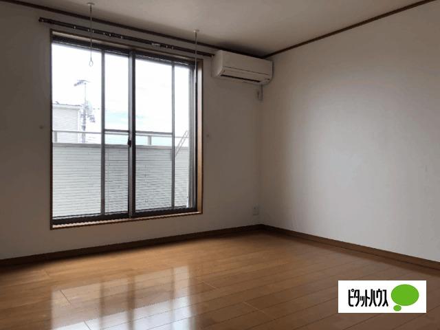 明石市魚住町西岡アパート リビング