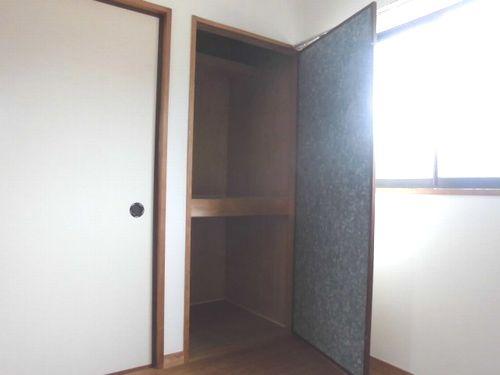 明石市魚住町金ケ崎アパート 収納