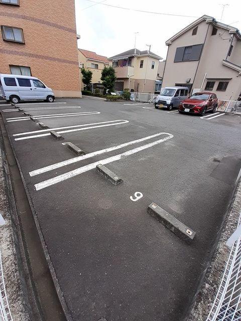 ヒルサイドテラス（301） 駐車場