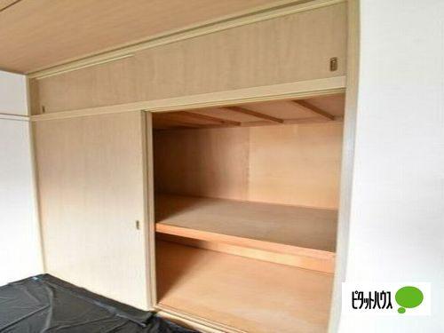神戸市西区持子アパート 収納