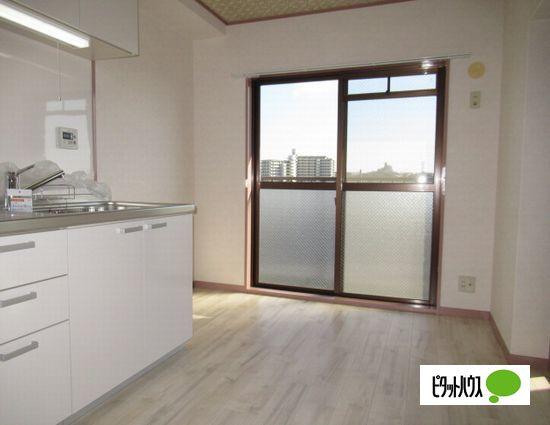 神戸市西区北別府マンション リビング