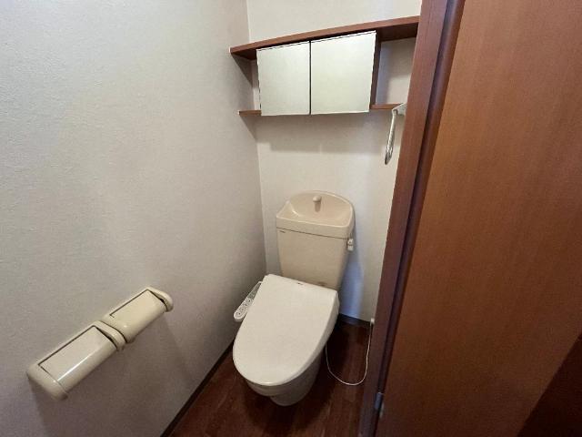 コンフォール白水 トイレ