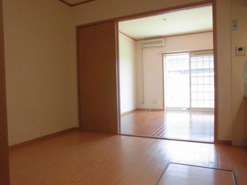神戸市西区二ツ屋アパート リビング