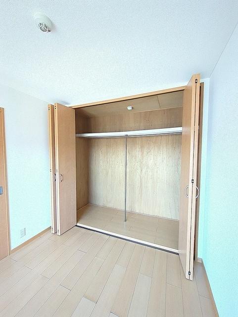 ドミール加佐（303） 収納