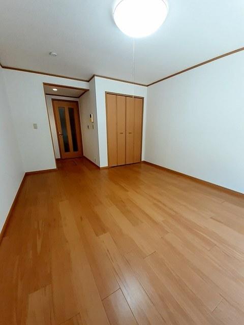 プラティークレーブⅢ（104） 室内