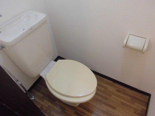 神戸市西区玉津町田中アパート トイレ